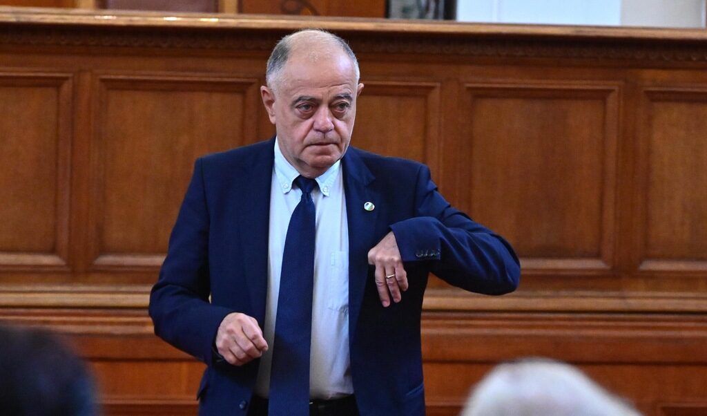 Следващата седмица управляващите подписват протокол за взимане на решенията