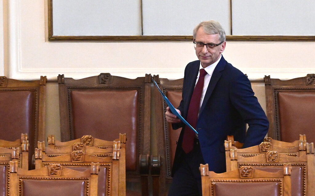 Правителството назначи още осем областни управители