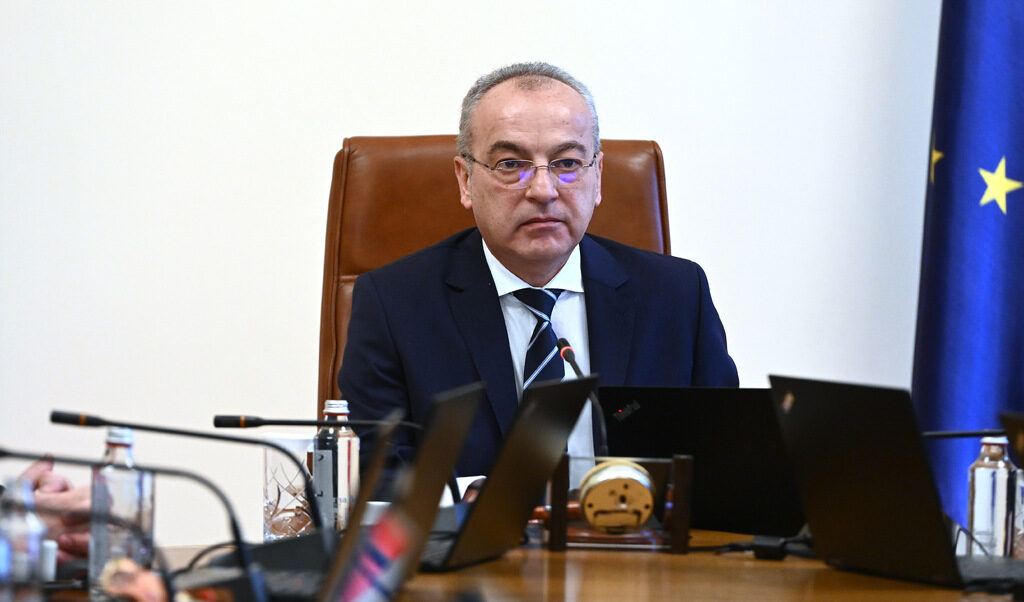 Гълъб Донев: Всички критики към служебния кабинет са критики към предходните редовни правителства Гълъб Донев: Всички критики към служебния кабинет са критики към предходните редовни правителства
