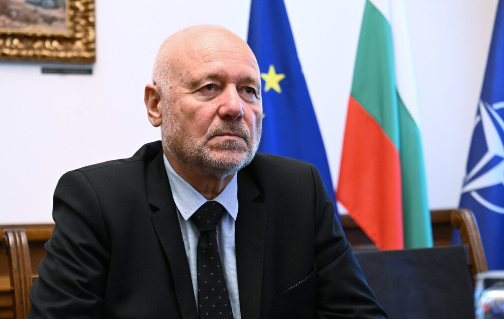 Министърът на отбраната: Убийството на Алексей Петров може да се използва от Русия Министърът на отбраната: Убийството на Алексей Петров може да се използва от Русия
