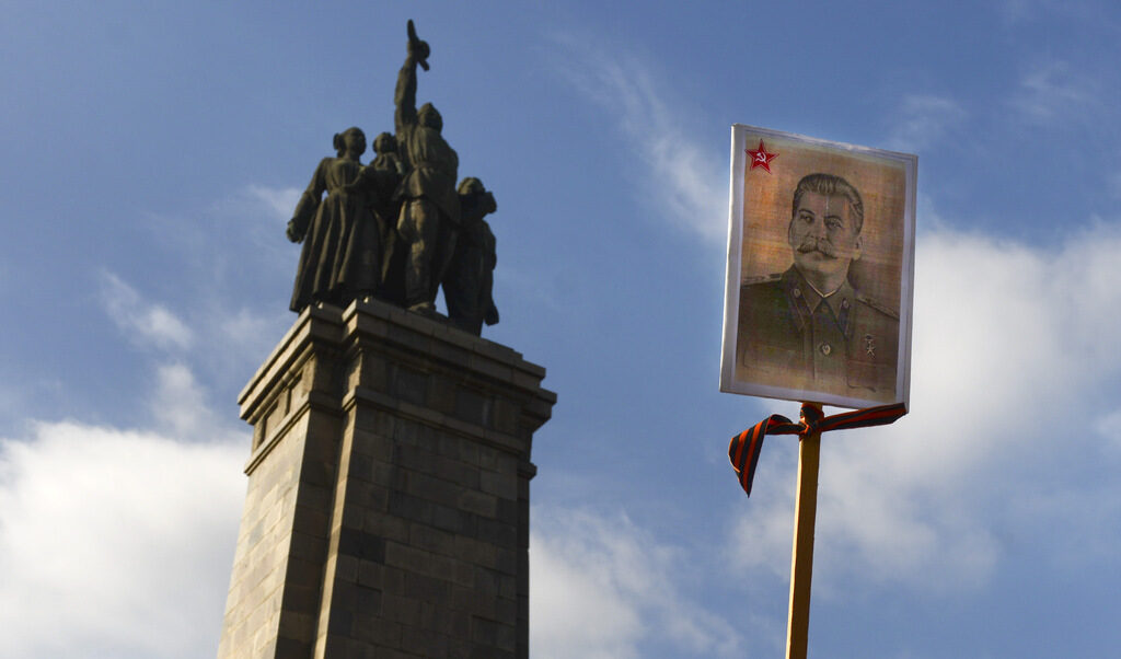 Щом диктаторите действат ситуативно, може би е време и ние да се научим да мислим ситуативно