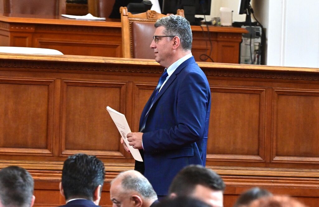 Строителният министър смята, че ремонтът на моста при Русе трябва да бъде отложен