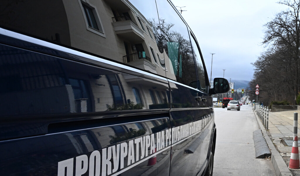 Задържаните при преследването на убития младеж са обвинени за още един грабеж