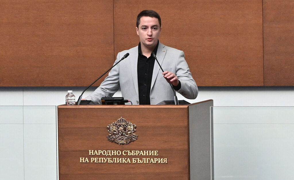 Явор Божанков: Проектът за конституция е добра основа