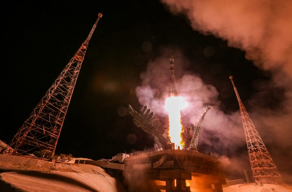 НАСА не вижда причина да спре да използва руските кораби "Союз" НАСА не вижда причина да спре да използва руските кораби "Союз"