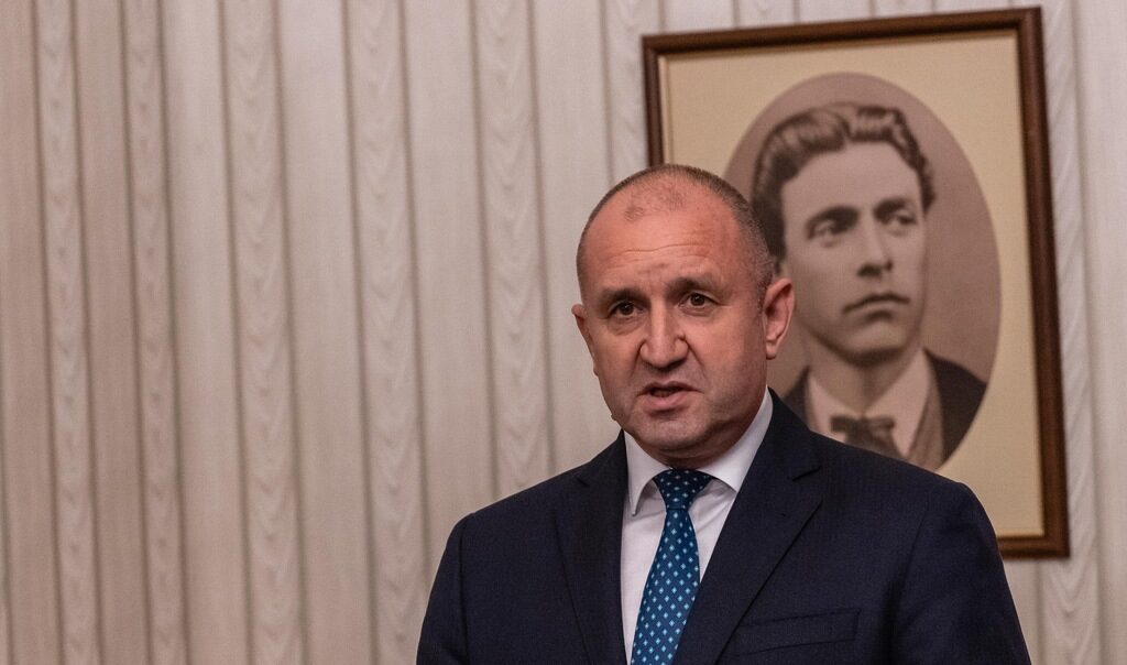 Президентът сезира Конституционния съд заради новите правила за зелените централи