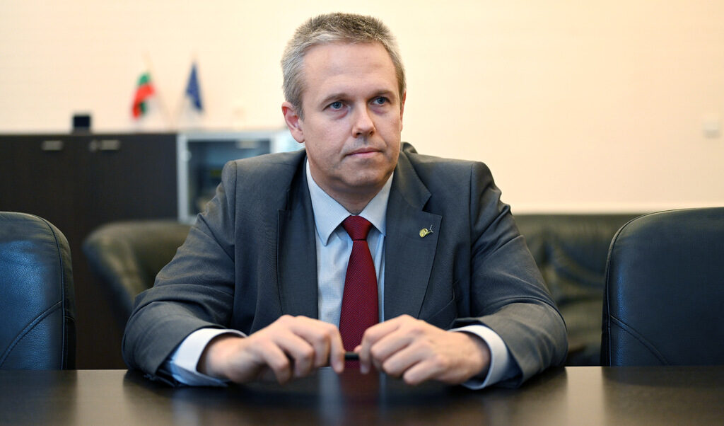 Министър на електронното управление - Александър Йоловски.