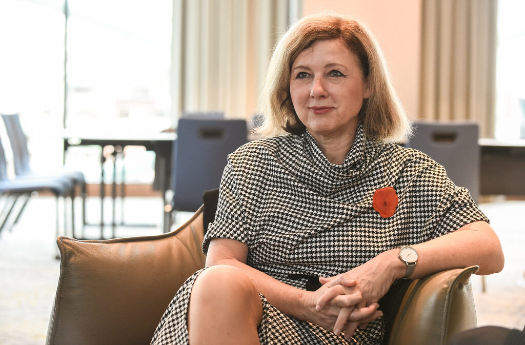 Вера Йоурова пред "Дневник": Създайте стабилна система, която да оцелява след поредните избори Вера Йоурова пред "Дневник": Създайте стабилна система, която да оцелява след поредните избори