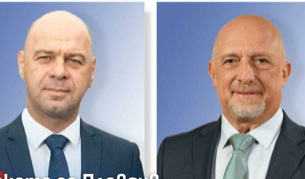 Костадин Димитров (вляво) и Старибратов