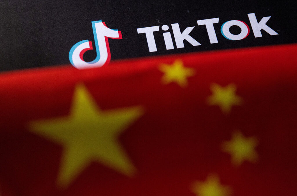 Непал забрани TikTok: китайската платформа нарушава социалната хармония