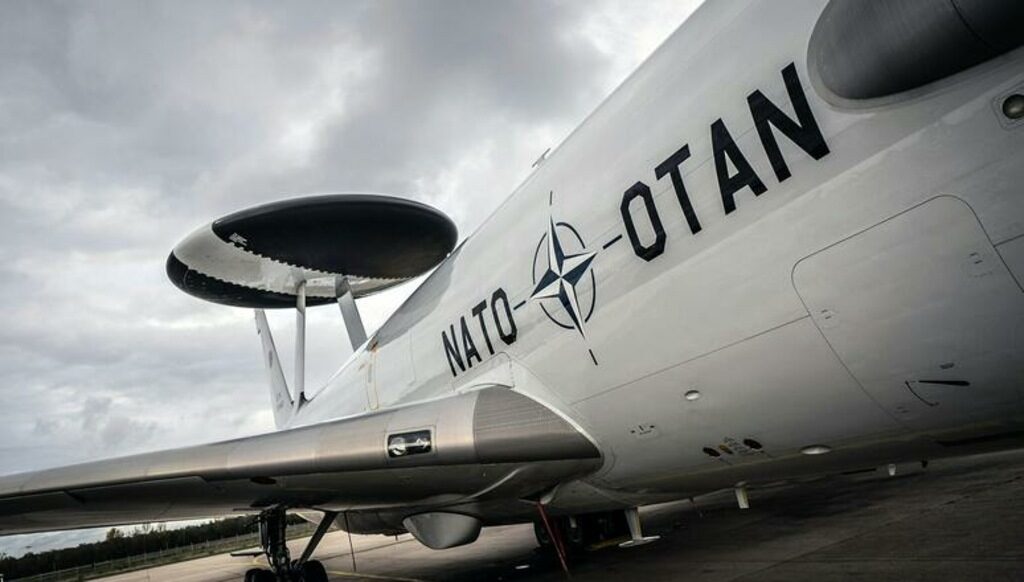 Летящите радари AWACS ще бъдат заменени с по-нови "Боинг" 757