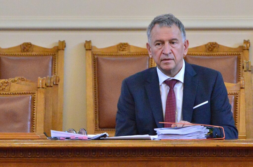 В коментар след решението бившият министър каза, че ще плати глобата В коментар след решението бившият министър каза, че ще плати глобата