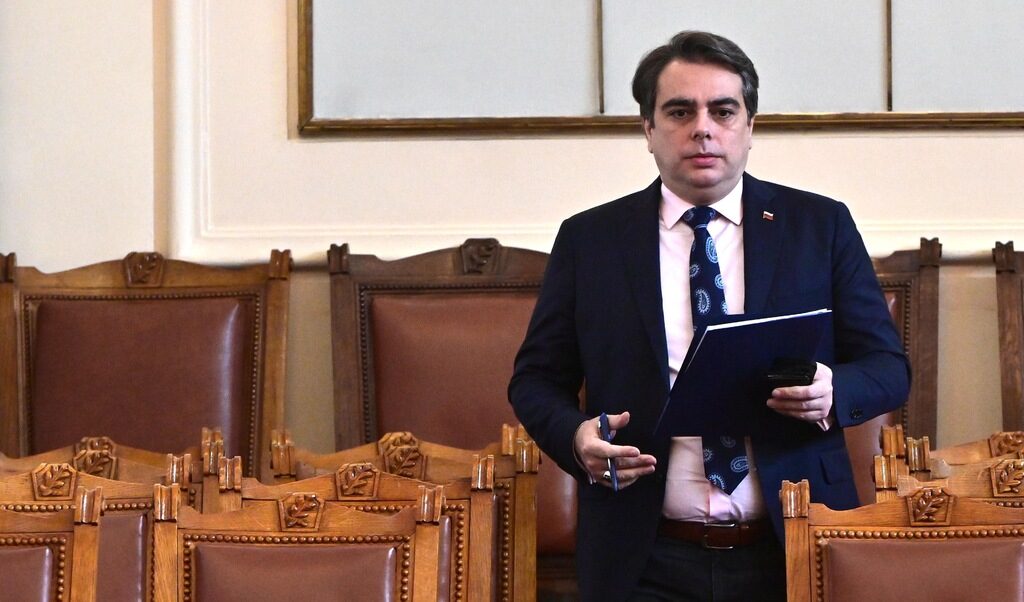 Асен Василев