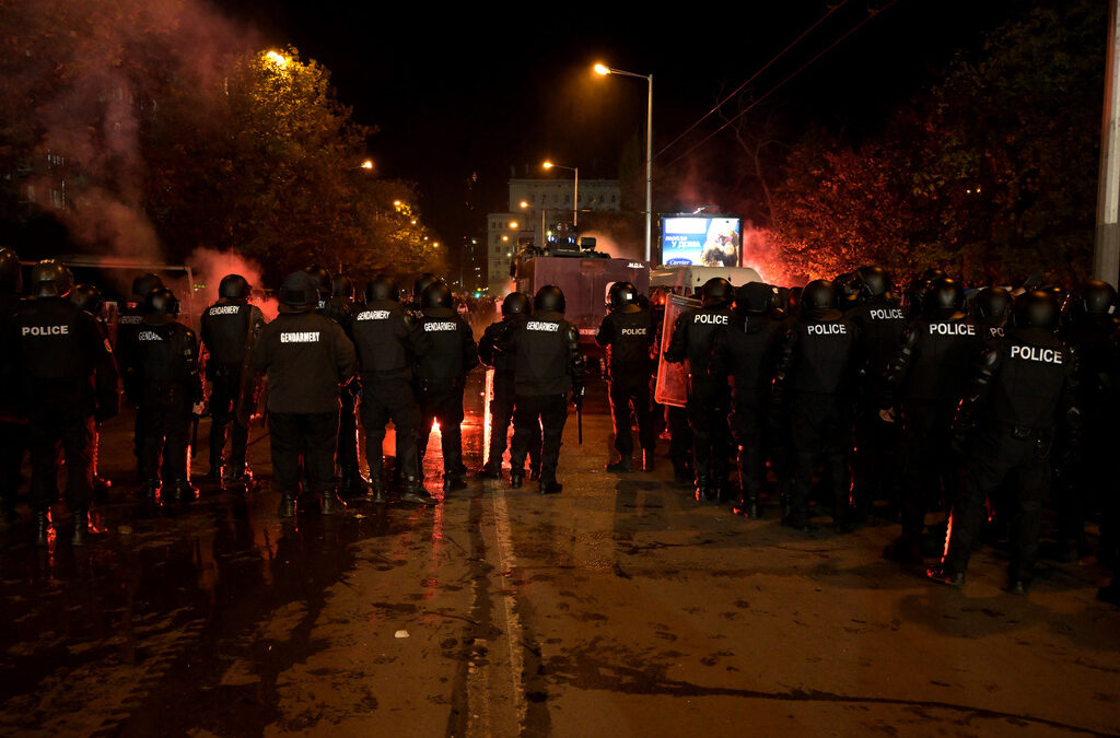 Поведението на МВР на протеста срещу БФС напомняше на начина, по който действаше МВР по времето на Бойко Борисов. Имаше превишаване на правомощия.
