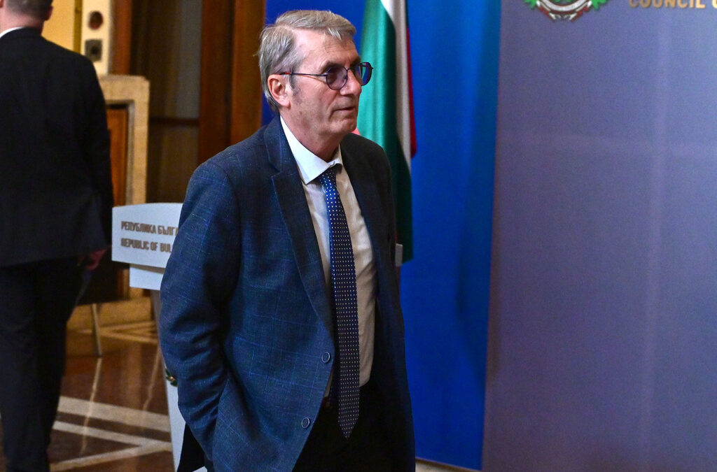 Христо Хинков - министър на здравеопазването. Архив Христо Хинков - министър на здравеопазването. Архив