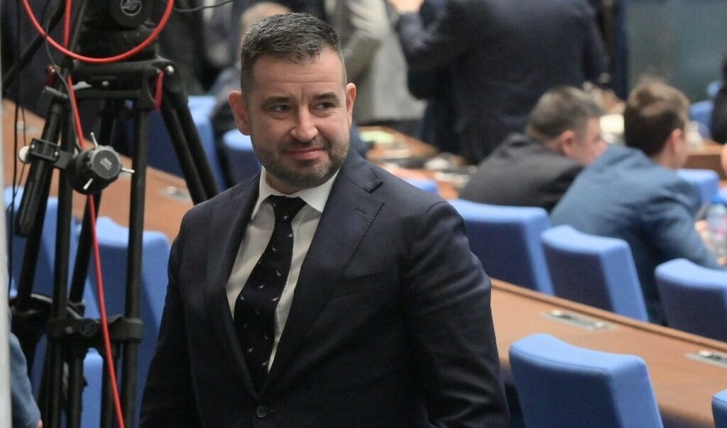 Проф. Момчил Мавров