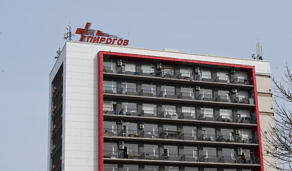 Служителите на "Пирогов" и уволненият директор на болницата ще съдят здравния министър
