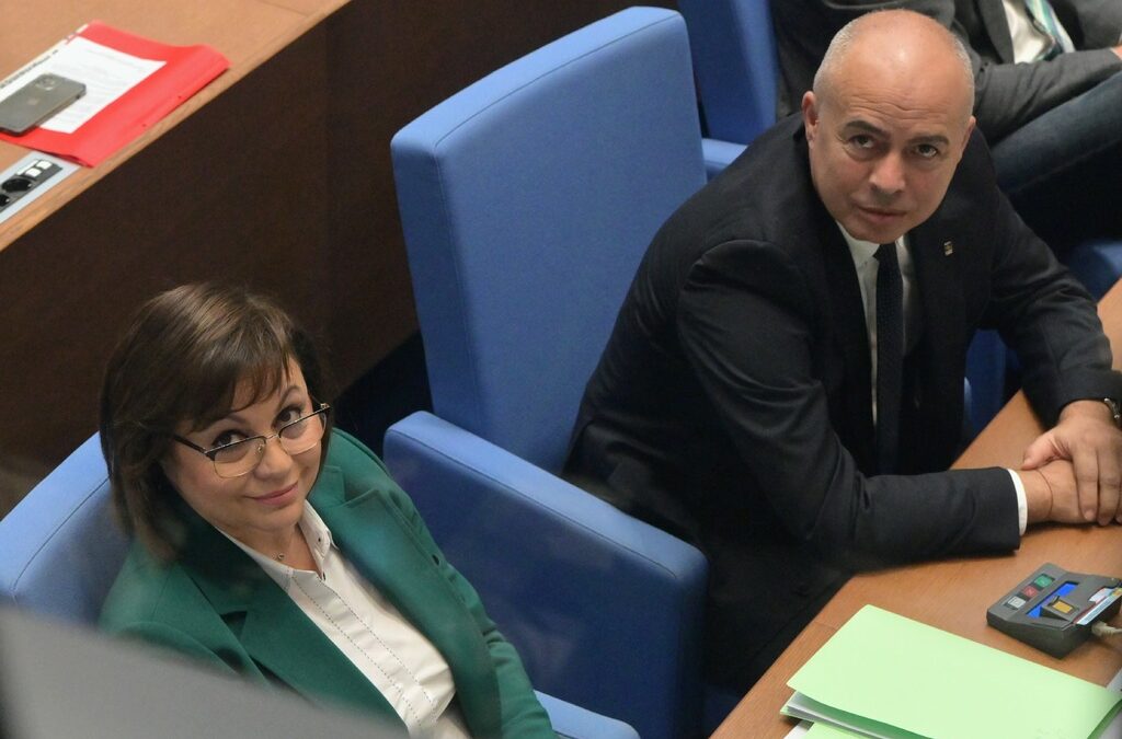 БСП заподозря, че управляващите и ДПС ще преговарят с президента
