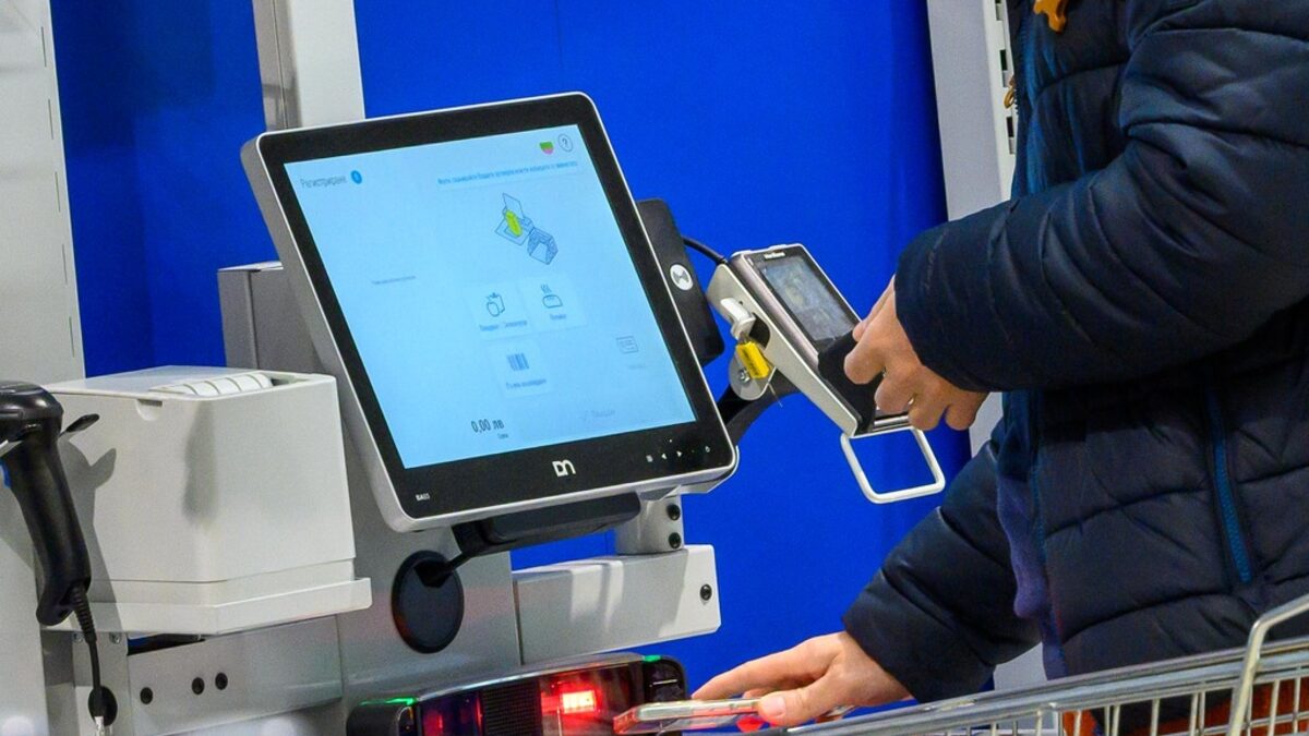 Ваучерите за храна неусетно стават електронни, защото държавата не отговаря за това