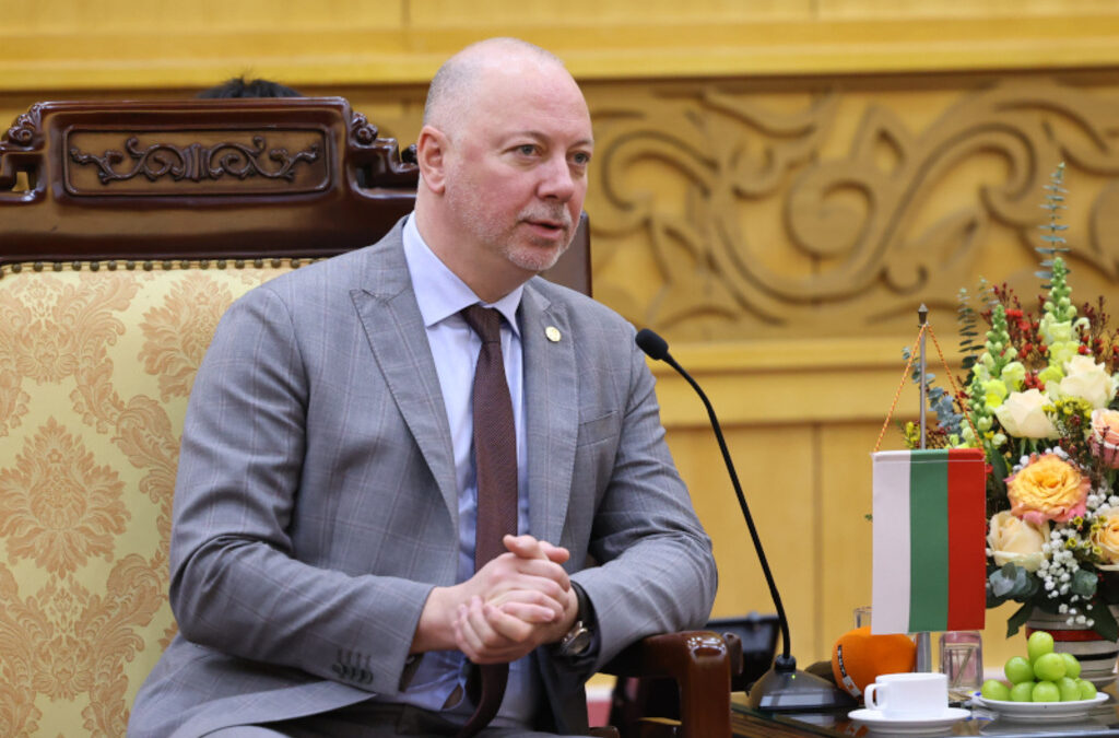 Председателят на парламента Росен Желязков е на официално посещение във Виетнам. Снимката е на пресцентъра на Народното събрание.