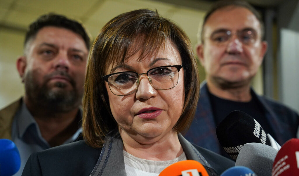 Нинова: "Възраждане" и "Има такъв народ" нарочно не потърсиха БСП за жалбата срещу конституционните промени