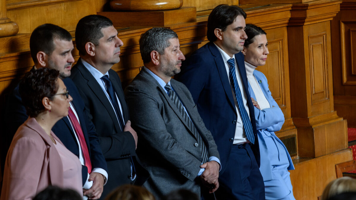 Част от парламентарната група на "Демократична България" в предишното, 48-о Народно събрание. Снимката е архивна.