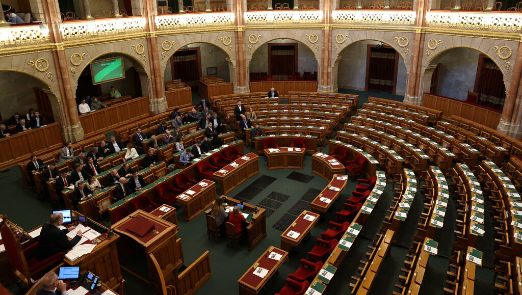 Партията на Орбан бойкотира парламента за членството на Швеция в НАТО