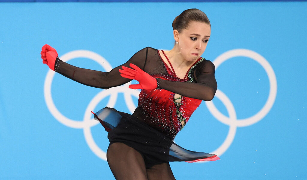 Фигуристката Камила Валиева твърди, че допинг пробата ѝ е заради ягодов десерт