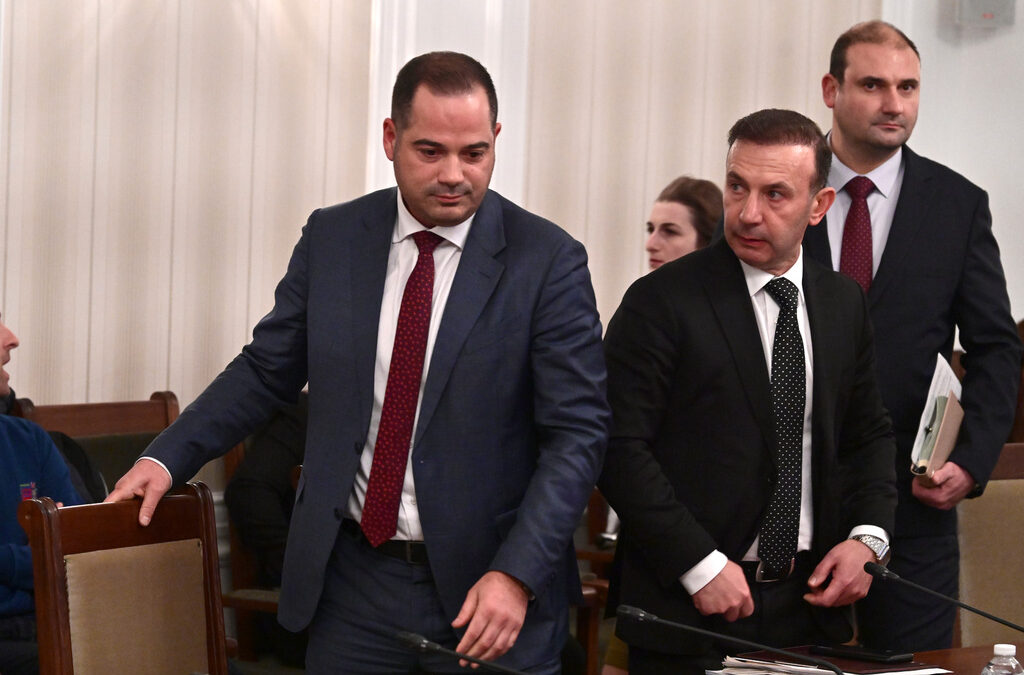 Министър Калин Стоянов беше изслушан по време на заседанието на комисията по вътрешна сигурност и обществен ред. Министър Калин Стоянов беше изслушан по време на заседанието на комисията по вътрешна сигурност и обществен ред.