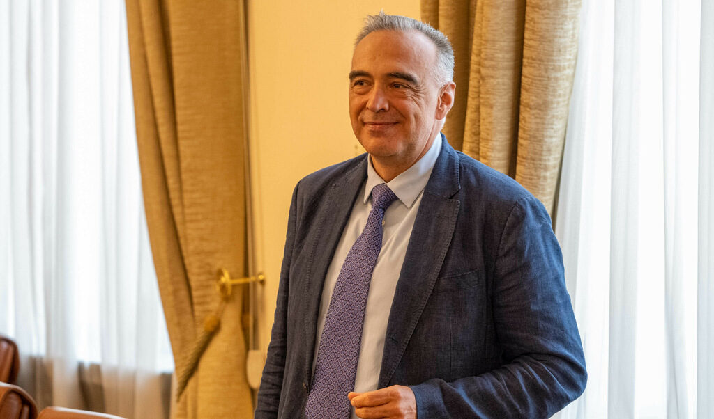Антон Кутев