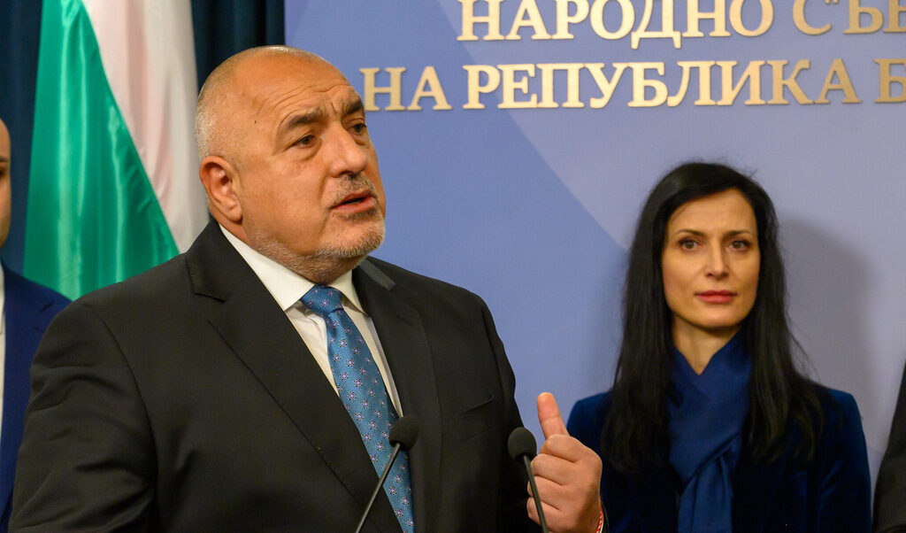 Според политолога Мария Габриел е маска на Борисов, а ГЕРБ е негова еднолична фирма