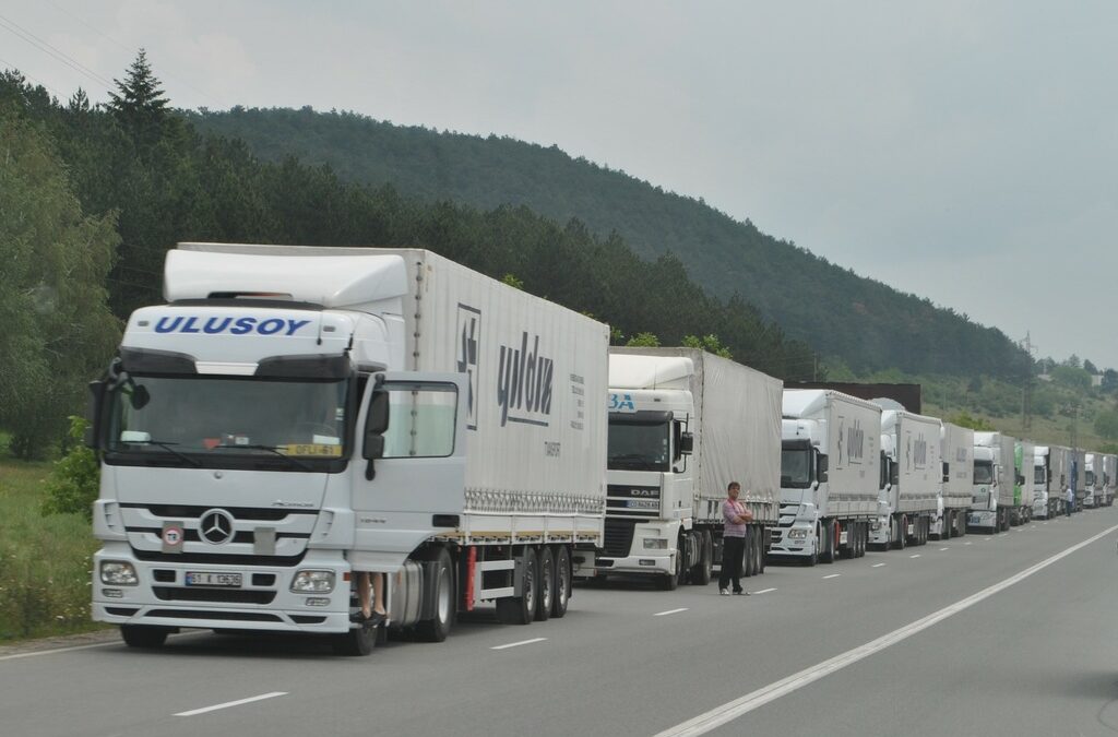 Опашка камиони, граница, автор Георги Пауновски