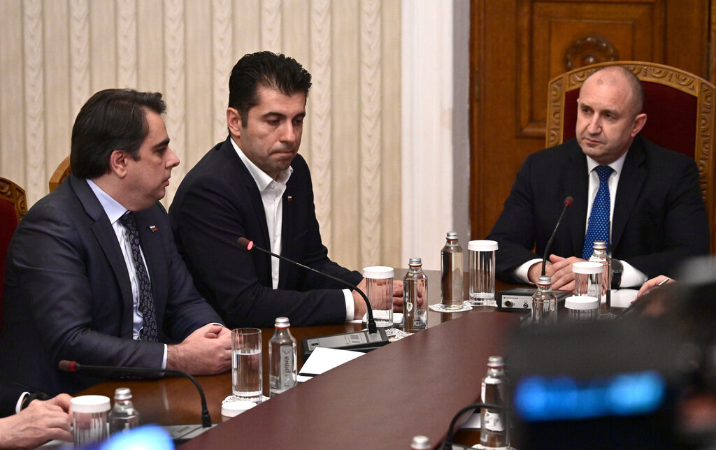 Кирил Петков опроверга президента, че единственият съгласен за премиер е бил Главчев