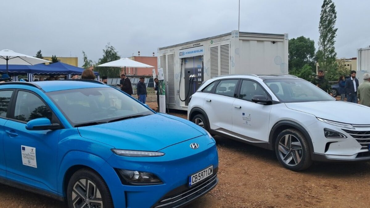 В България заработи първата водородна зарядна станция за автомобили и автобуси