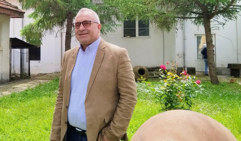 Обсъждането на заслуги и грешки на монарха не е проява на исторически и политически монархизъм и реваншизъм, а стъпка към възстановяване на паметта за миналото, казва професорът от СУ. Обсъждането на заслуги и грешки на монарха не е проява на исторически и политически монархизъм и реваншизъм, а стъпка към възстановяване на паметта за миналото, казва професорът от СУ.