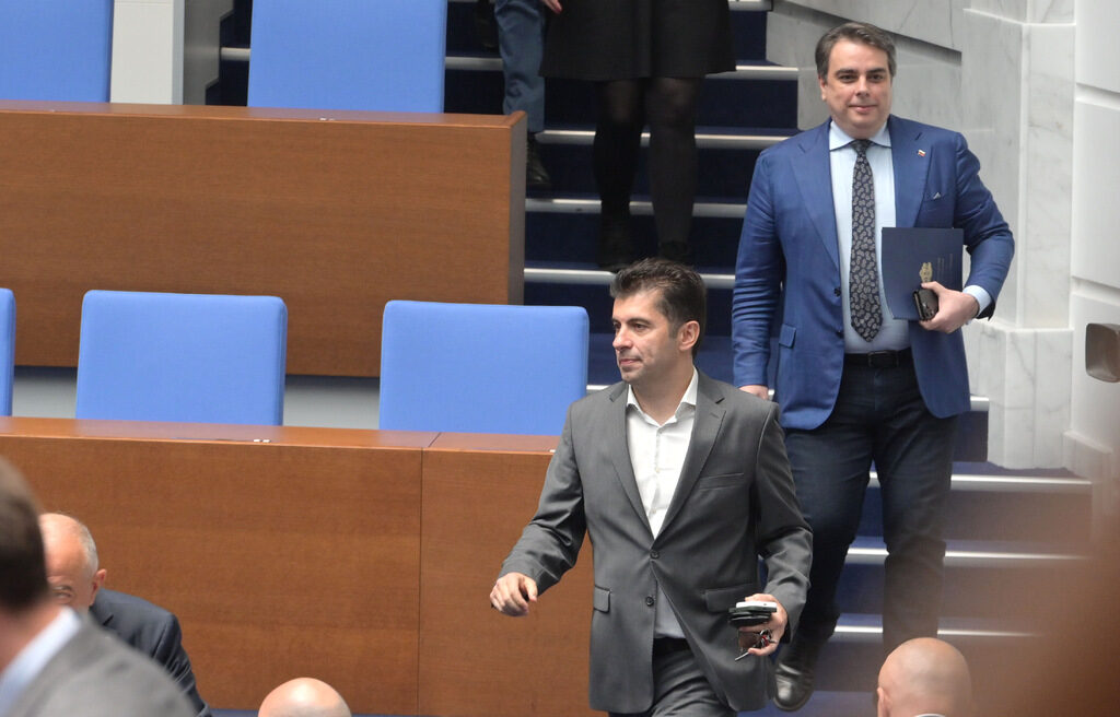 "Продължаваме промяната" се събира на заседание извън София, за да осмисли изборните резултати