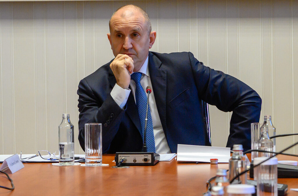 Консултации с парламентарните групи в 49-ото Народно събрание при президента на тема служебен кабинет. Румен Радев
