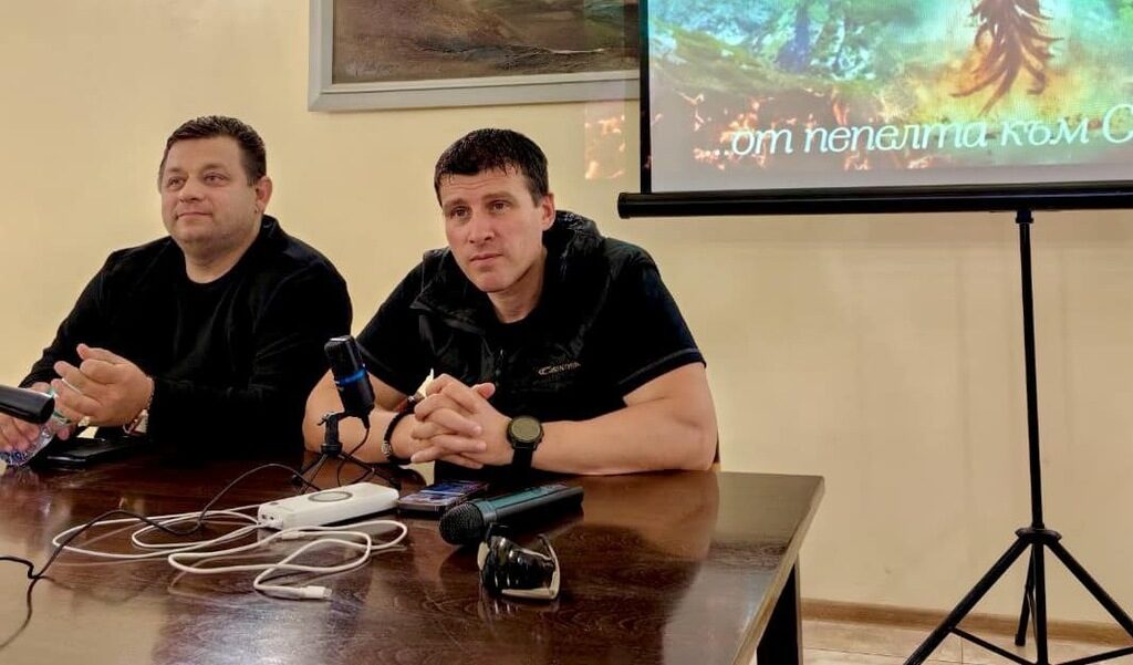 Ивелин Михайлов видя промяна в поведението на Николай Марков и го призова да се оттегли като депутат