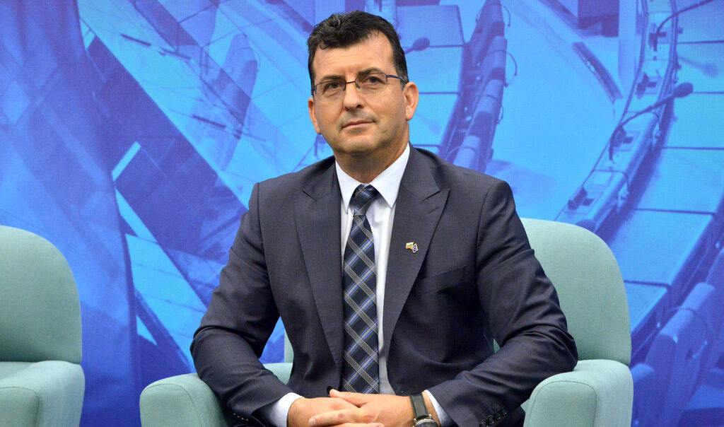 Асим Адемов