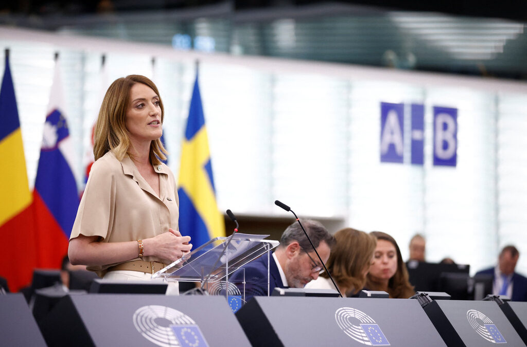 Роберта Мецола, председател на Европарламента.