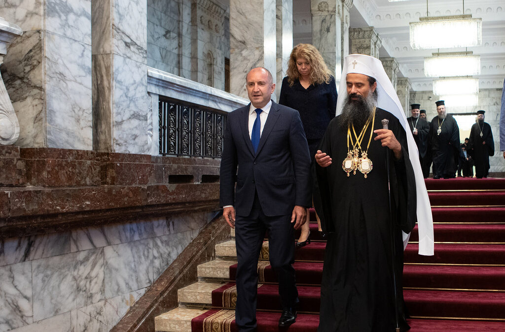 Румен Радев и патриарх Даниил.