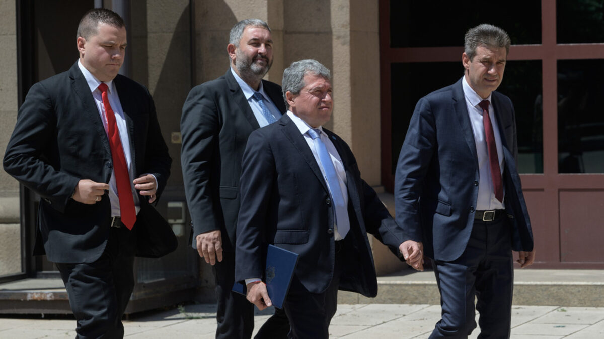 Има такъв народ ИТН получи третия мандат за съставяне на правителство от президента Румен Радев. Тошко Йорданов Има такъв народ ИТН получи третия мандат за съставяне на правителство от президента Румен Радев. Тошко Йорданов