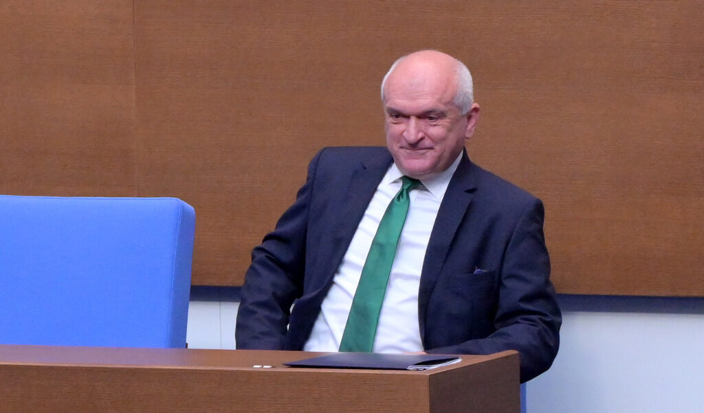 Главчев сменил областния управител на Разград заради създалото се напрежение