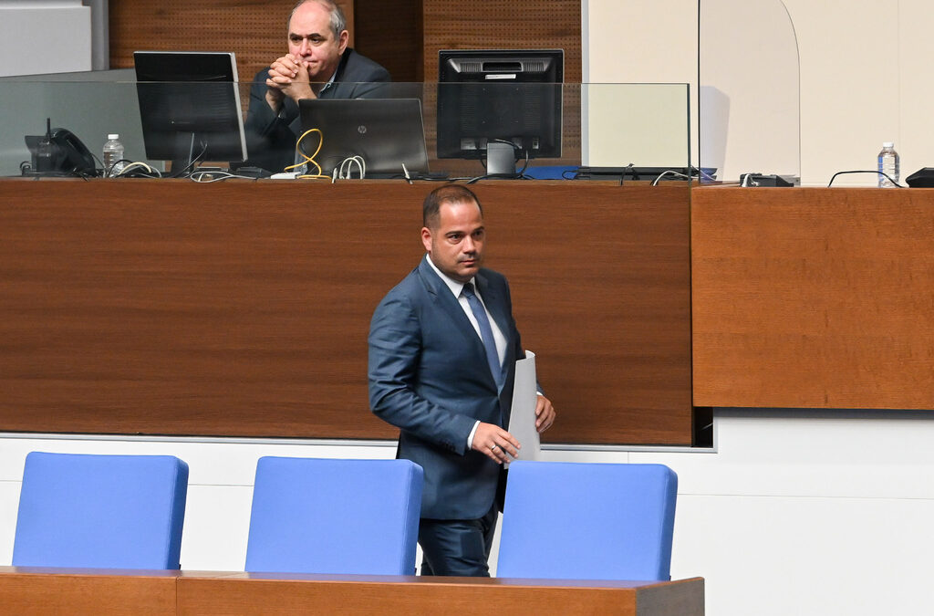 Парламент - пленарно заседание - Калин Стоянов МВР