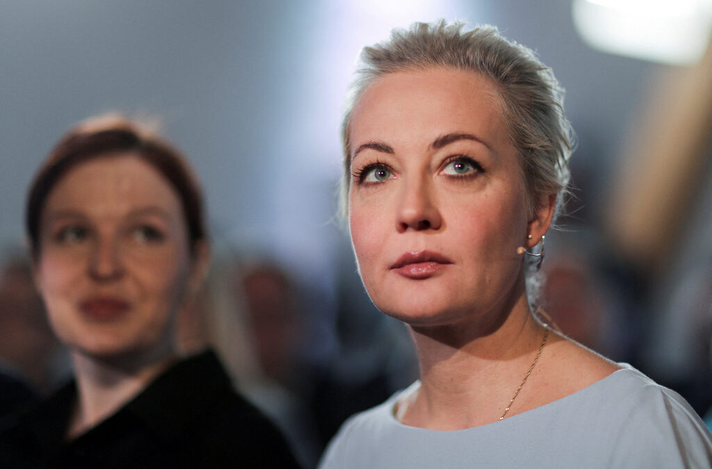 Юлия Навалная отхвърли заключения на следователите за смъртта на съпруга си