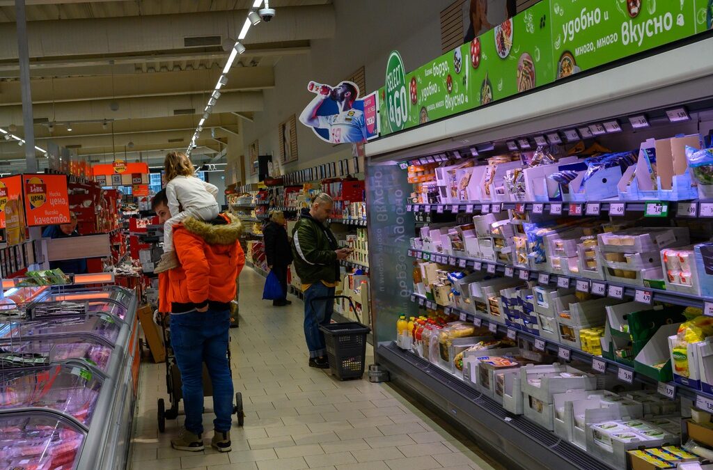 Инфлацията продължава бавно да се успокоява
