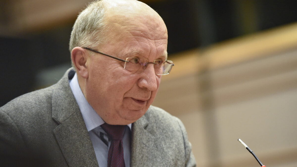 Новият комисар за отбраната: Русия ще е готова за война с нас до 6-8 г. Новият комисар за отбраната: Русия ще е готова за война с нас до 6-8 г.