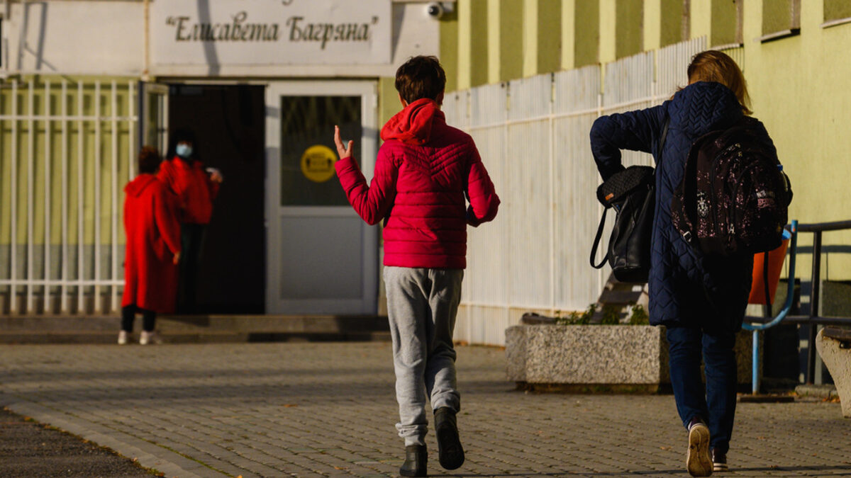 Половината от обявените места за училищни директори не са заети Половината от обявените места за училищни директори не са заети