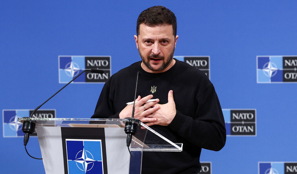 Зеленски призова за взаимно спиране на атаките по енергетиката и кораби