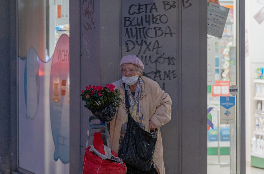 хора с маски, пандемия, коронавирус, covid-19